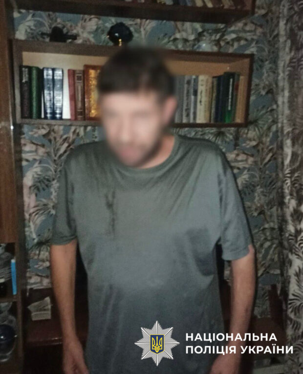 У Києві чоловік погрожував сусідці вбивством через зауваження: поліція затримала дебошира