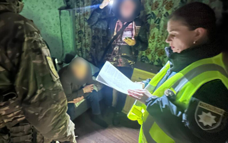 Вимагав з підприємниці 1,2 мільйона доларів «боргу» покійного чоловіка: у Борисполі затримали кримінальника (фото)