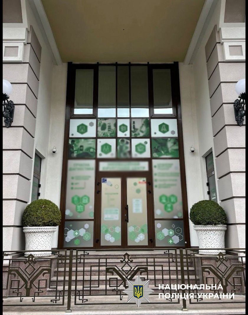 Пластичному хірургу Києва повідомили про підозру у смерті пацієнтки