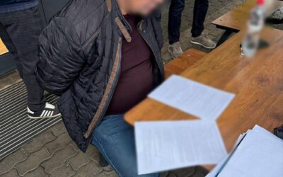 У Києві на хабарі викрили посадовців Держпродспоживслужби (фото)