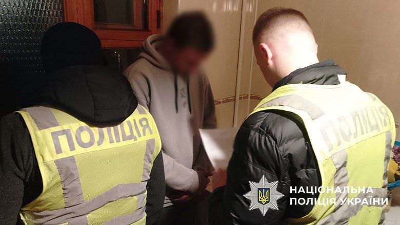 У Києві троє молодиків побили ветерана бойових дій (фото)