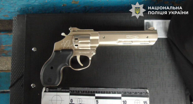 Напад з іграшковим пістолетом: поліція затримала грабіжника у Києві
