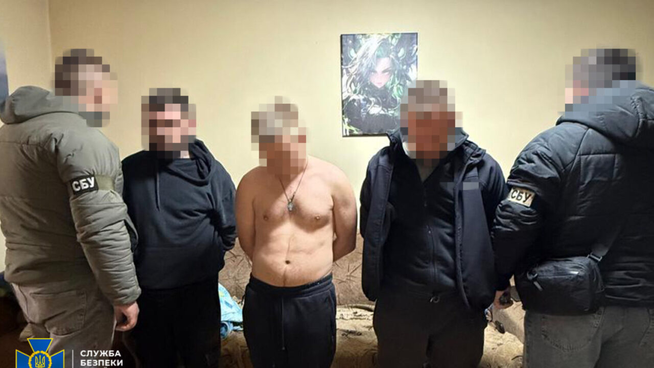 Правоохоронці по «гарячих слідах» затримали виконавців теракту в Дарницькому районі Києва (відео)