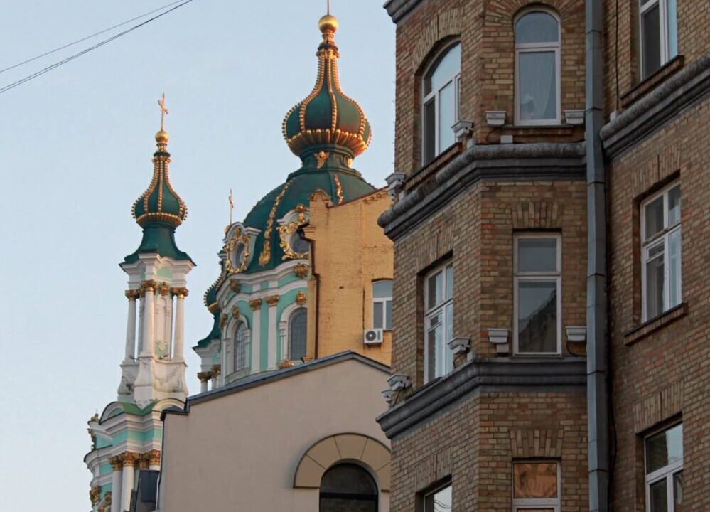Невеликий сніг та до -3°С: якої погоди чекати 23 грудня у Києві