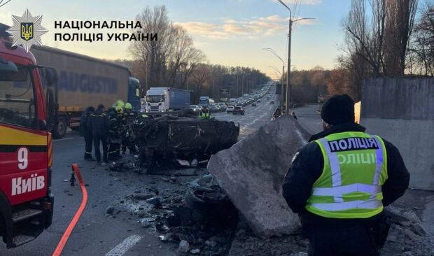 Смертельна ДТП у Святошинському районі Києва: водій Porsche Cayenne загинув