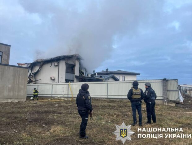 Атака на Вишгородський район Київської області: 1 загинула, дрон влучив у будинок