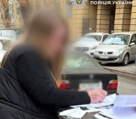 У Києві оголосили підозру нотаріусу за незаконну реєстрацію права власності на будівлю