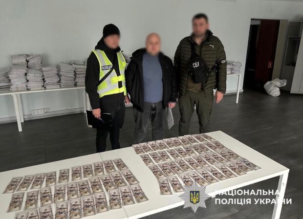 Корупційна схема ухилення від мобілізації: у Києві затримали керівника підрозділу пробації