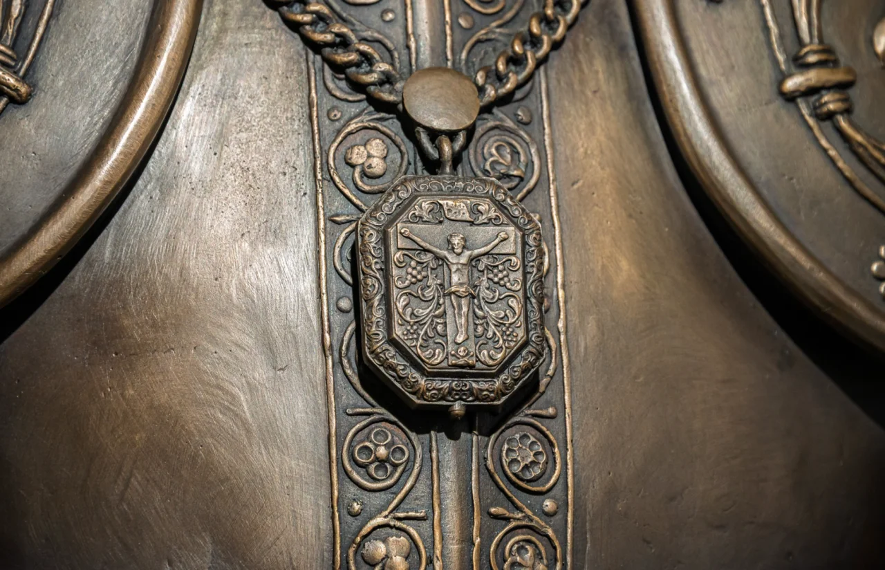 Погруддя Івана Мазепи встановили в Києво-Печерській лаврі