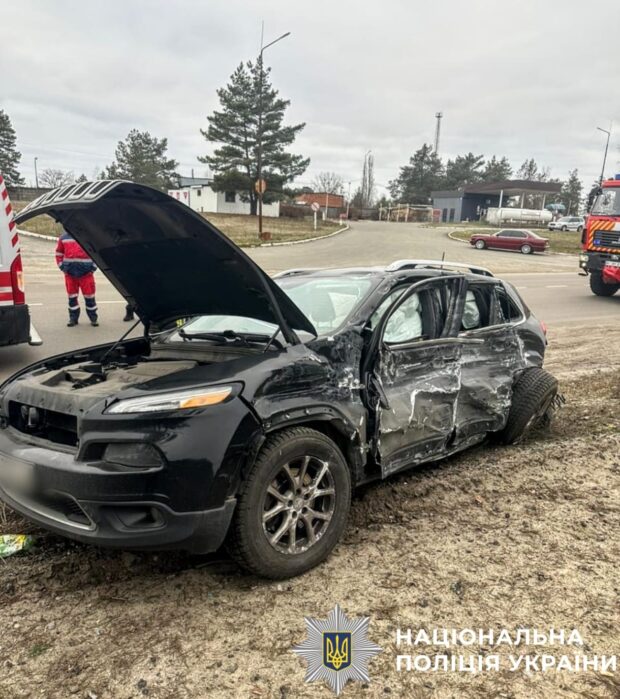 На Київщині у ДТП загинув 8-річний хлопчик, двоє дітей травмовані