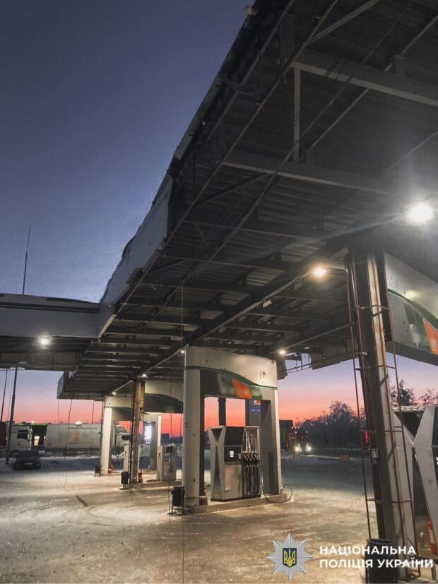 Російська атака на Київщину 20 січня: загинув чоловік, пошкоджено АЗС