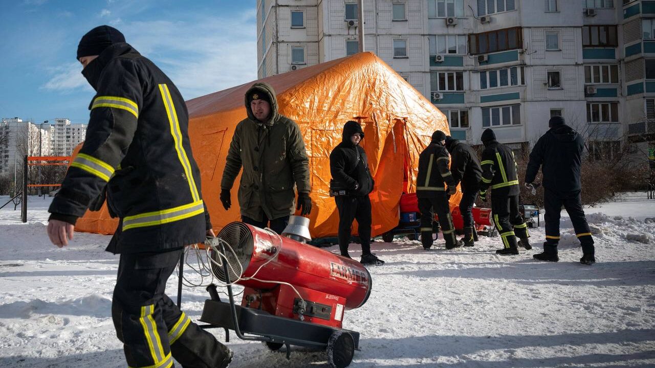 У Києві повернули опалення до 85% багатоповерхівок, які залишилися без тепла після російського обстрілу — Кулеба