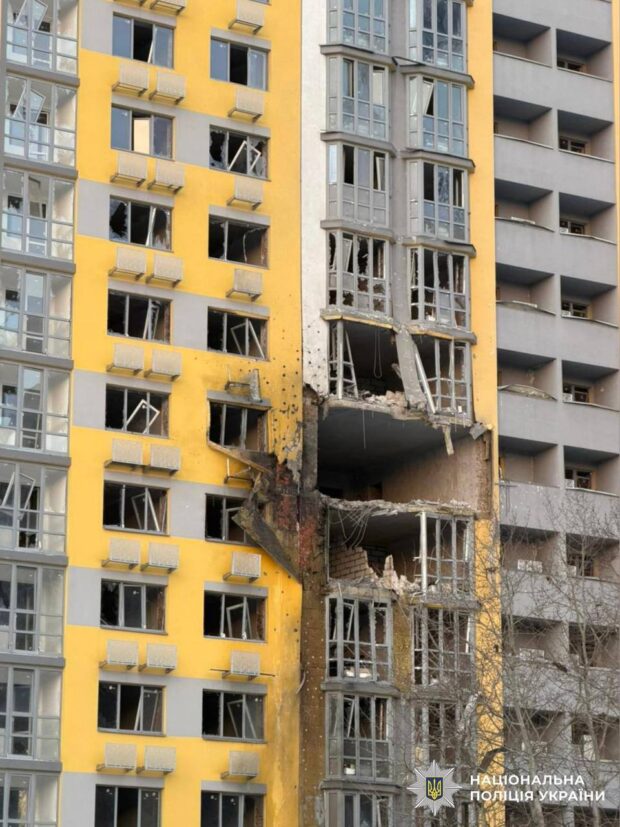 Атака на Київ 24 січня: загиблий і поранені, вибухи в трьох районах