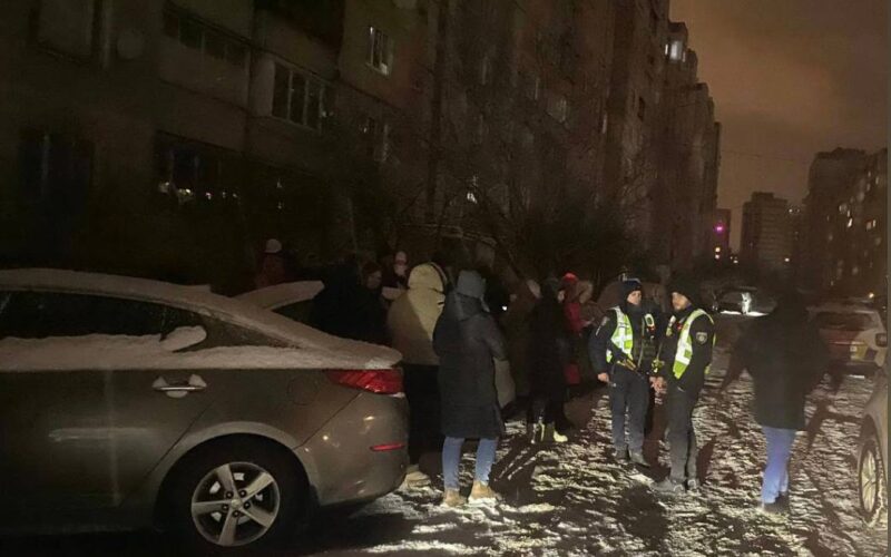 Київ знову залишився без тепла: майже 6000 будинків