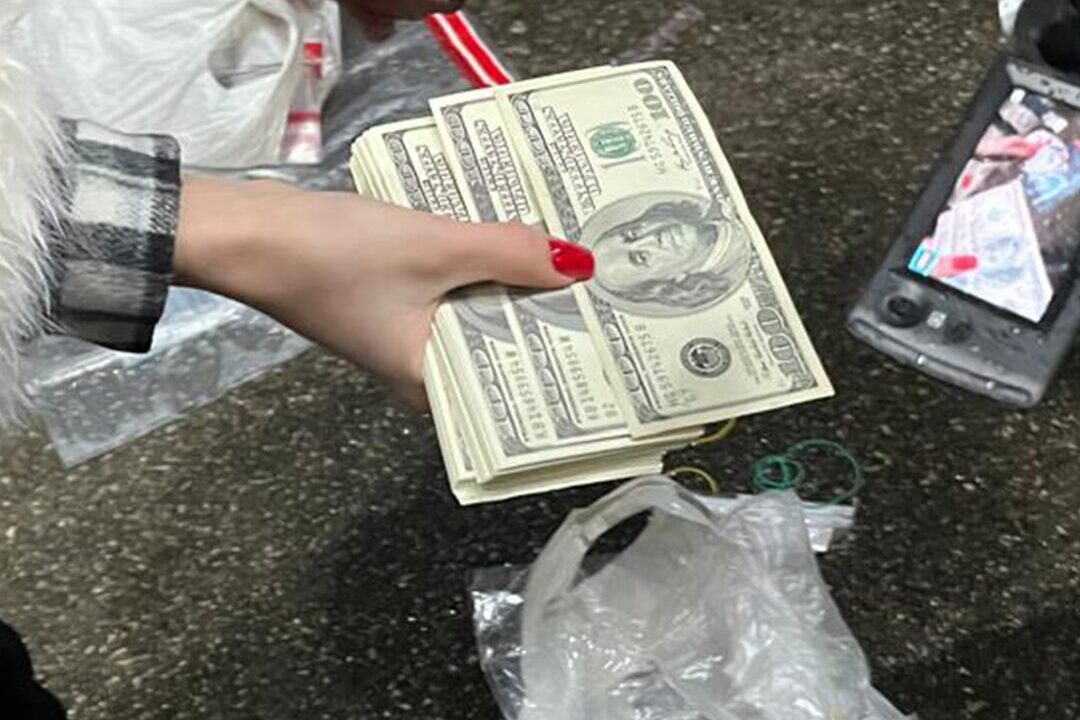 У Києві затримали адвоката, який за 9 000 доларів обіцяв організувати уникнення мобілізації