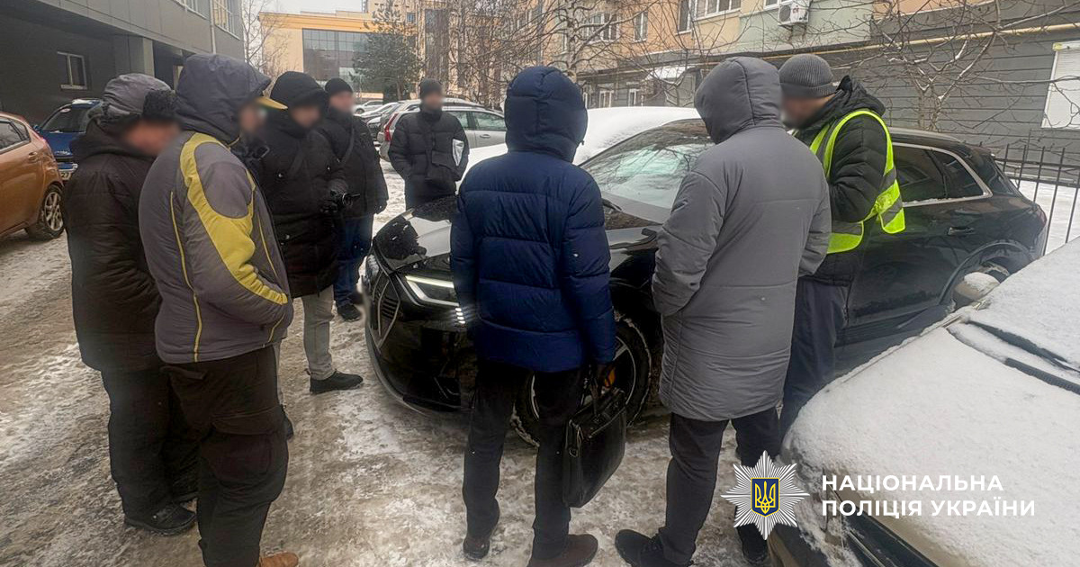 Лікар організував переправлення військовозобов'язаних до Румунії, видаючи їх за поліцейських