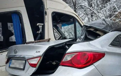 На Київщині у ДТП загинули двоє людей, ще 10 постраждали (фото)