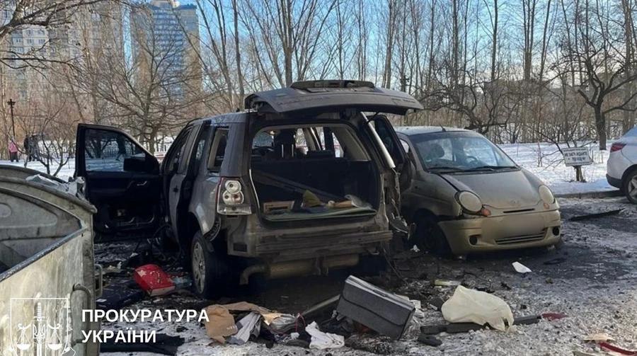 Вибух автомобіля на Оболоні в Києві: поранений військовий, теракт