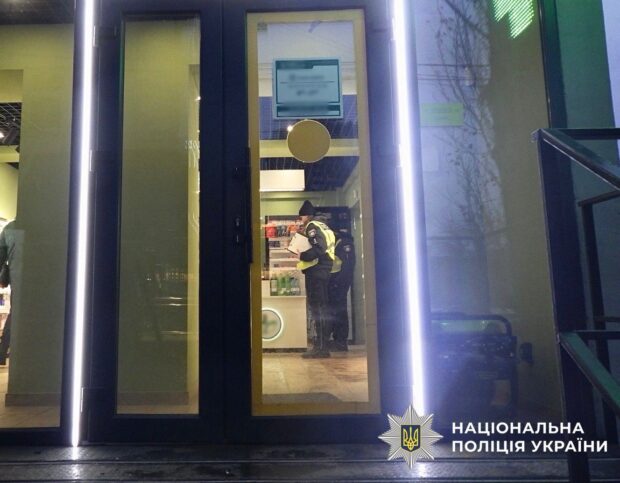 Поліція затримала грабіжника аптеки в Дніпровському районі Києва