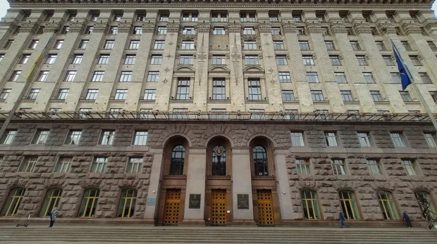 Обшуки у Департаменті фінансів КМДА: директору вручена підозра