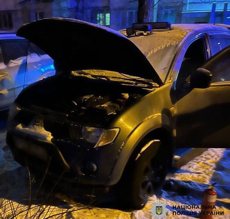 У Києві затримали чоловіка, який на замовлення росіян підпалив автівку військового