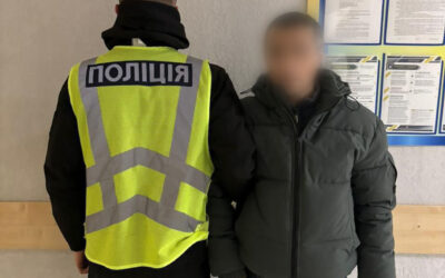 Поліція затримала злодія, який обікрав пенсіонерку в Києві