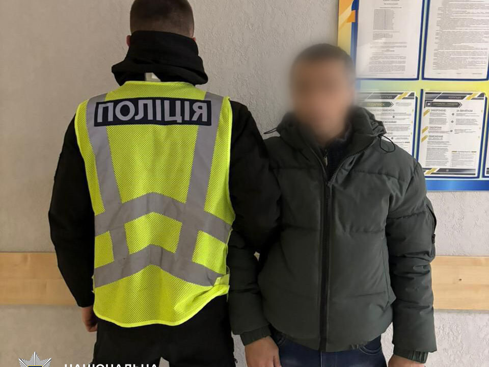 У Києві затримали злодія, який обікрав пенсіонерку