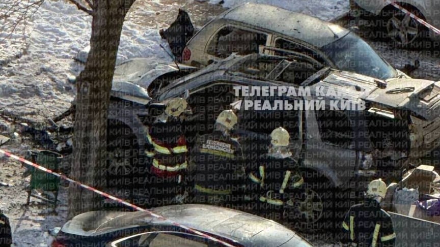 Вибух автомобіля в Оболонському районі Києва 4 січня: є поранені