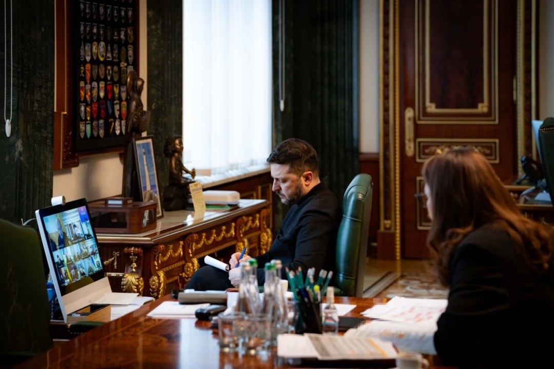 Зеленський: у Києві понад 1200 будинків без опалення