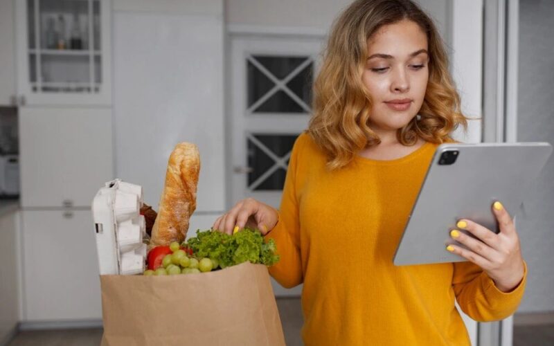 Как онлайн-заказ продуктов помогает контролировать семейный бюджет?