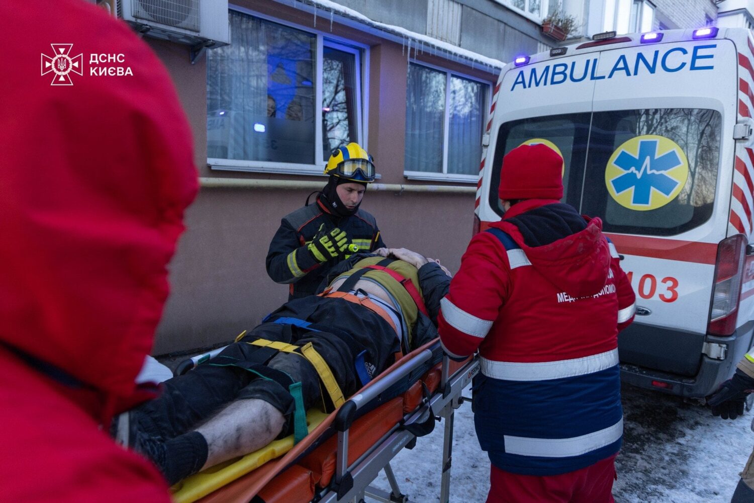 Чоловік упав у ліфтову шахту у Києві через відключення світла