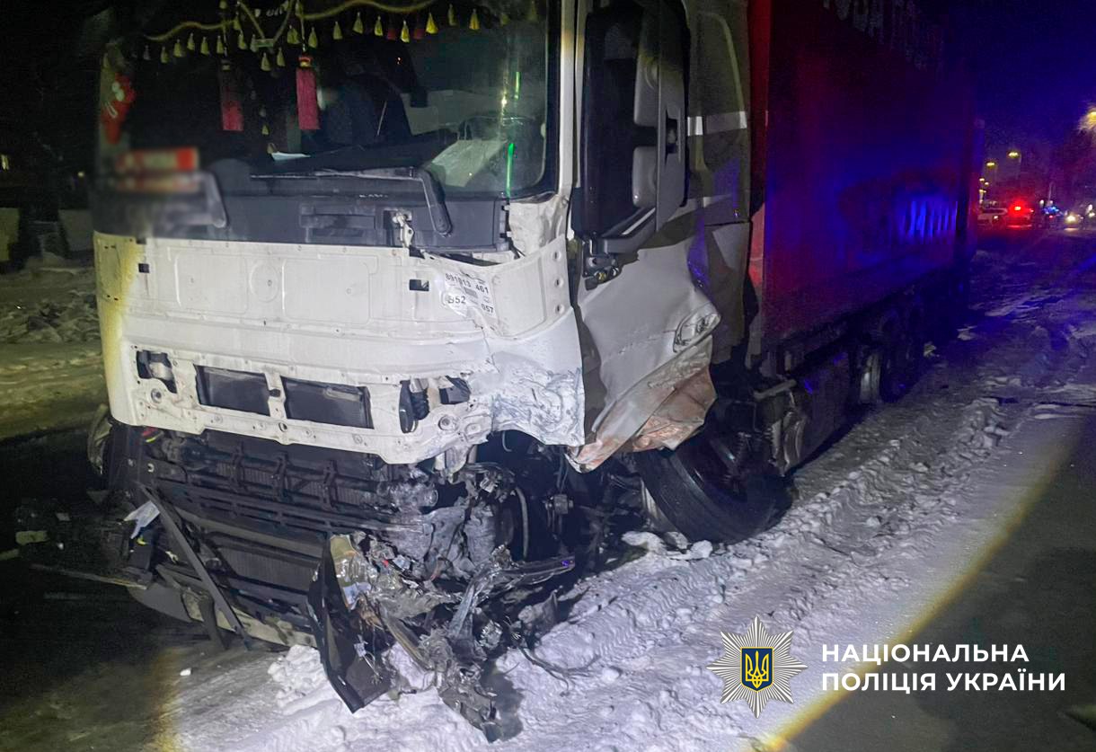 ДТП у Соломʼянському районі Києва: водій Lincoln загинув на Кільцевій дорозі