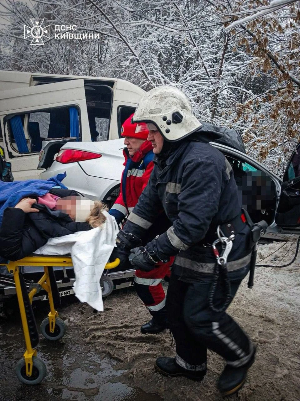 ДТП на трасі Київ-Одеса: 2 загиблих, 10 постраждалих