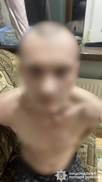 На Київщині затримали чоловіка, який зберігав вдома артилерійські боєприпаси