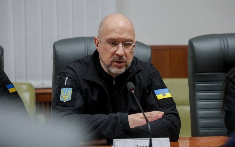 Шмигаль: ТЕЦ-5 мають запустити впродовж доби, ТЕЦ-6 — до двох діб