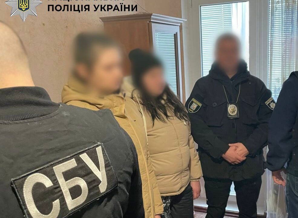 50 тисяч гривень за вчинення терактів у столиці та на Житомирщині: правоохоронці затримали двох жінок, завербованих росіянами