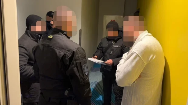 Офіцер ТЦК на Київщині побив військовозобов'язаних: ДБР оголосила підозру