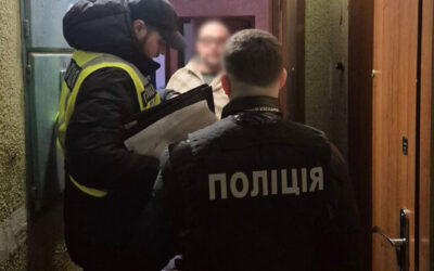 Посадовець Дніпровської РДА вимагав 1500 доларів у підприємця