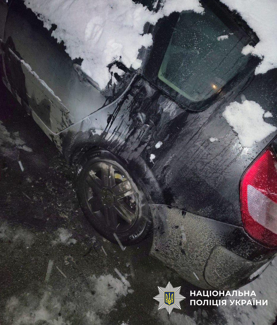 Киянин підпалив два авто в Дарницькому районі: 41-річний затриманий