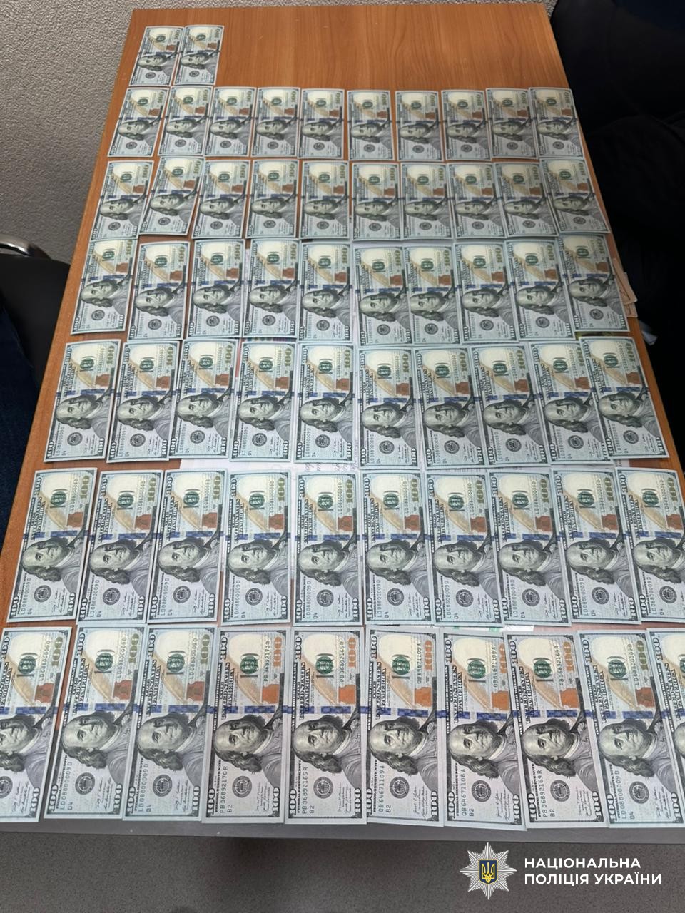 Лікар вимагав від ветерана 6 тисяч доларів за інвалідність в Києві — затримання