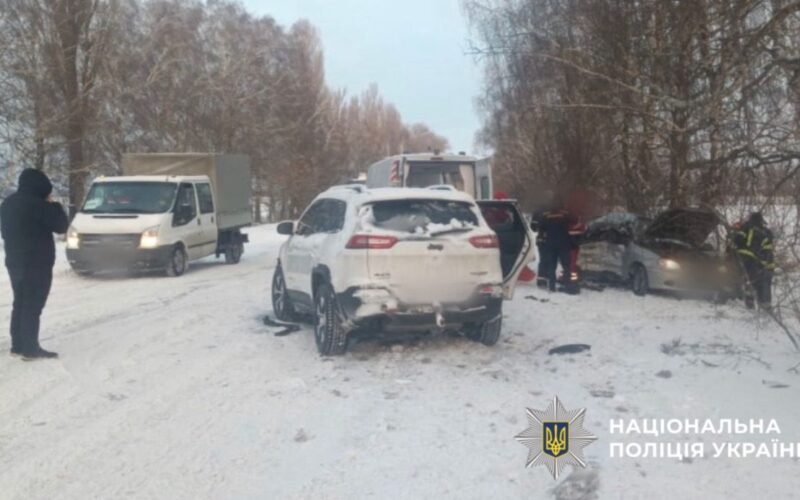 На Київщині внаслідок ДТП загинула жінка (фото)