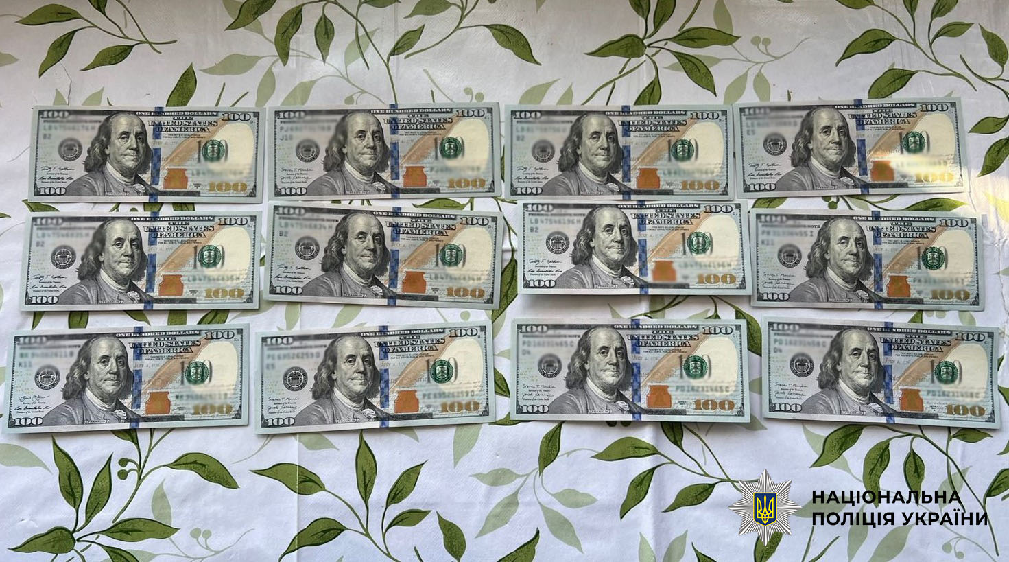 Працівники автомийки Києва вкрали майже мільйон гривень: затримання поліцією