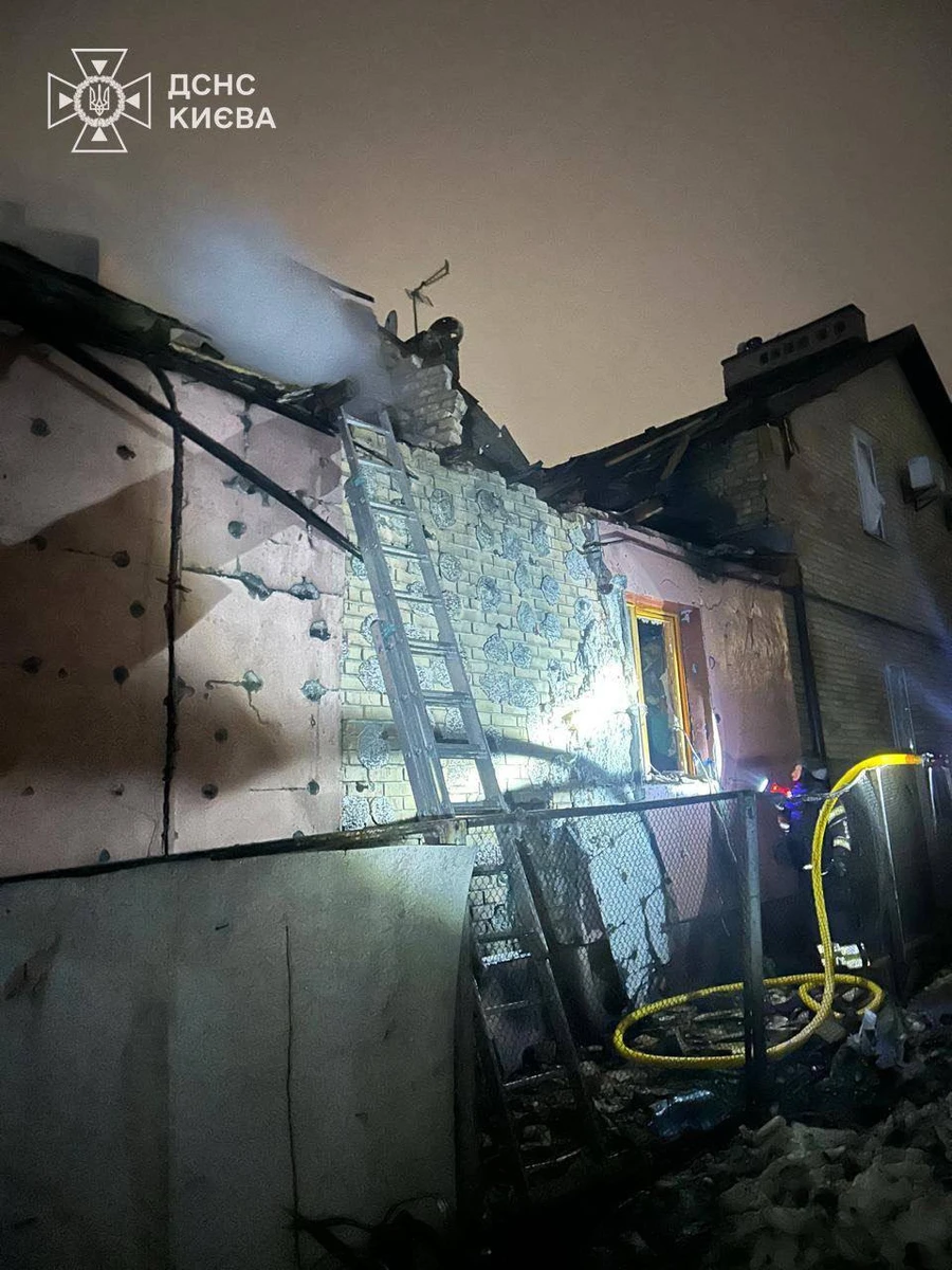 Пожежі в Київі 26 лютого: атака в Голосіївському, Печерському і Дарницькому