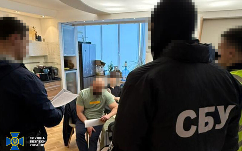 У Києві викрили масштабне угруповання, яке займалося легалізацією іноземців у країнах ЄС