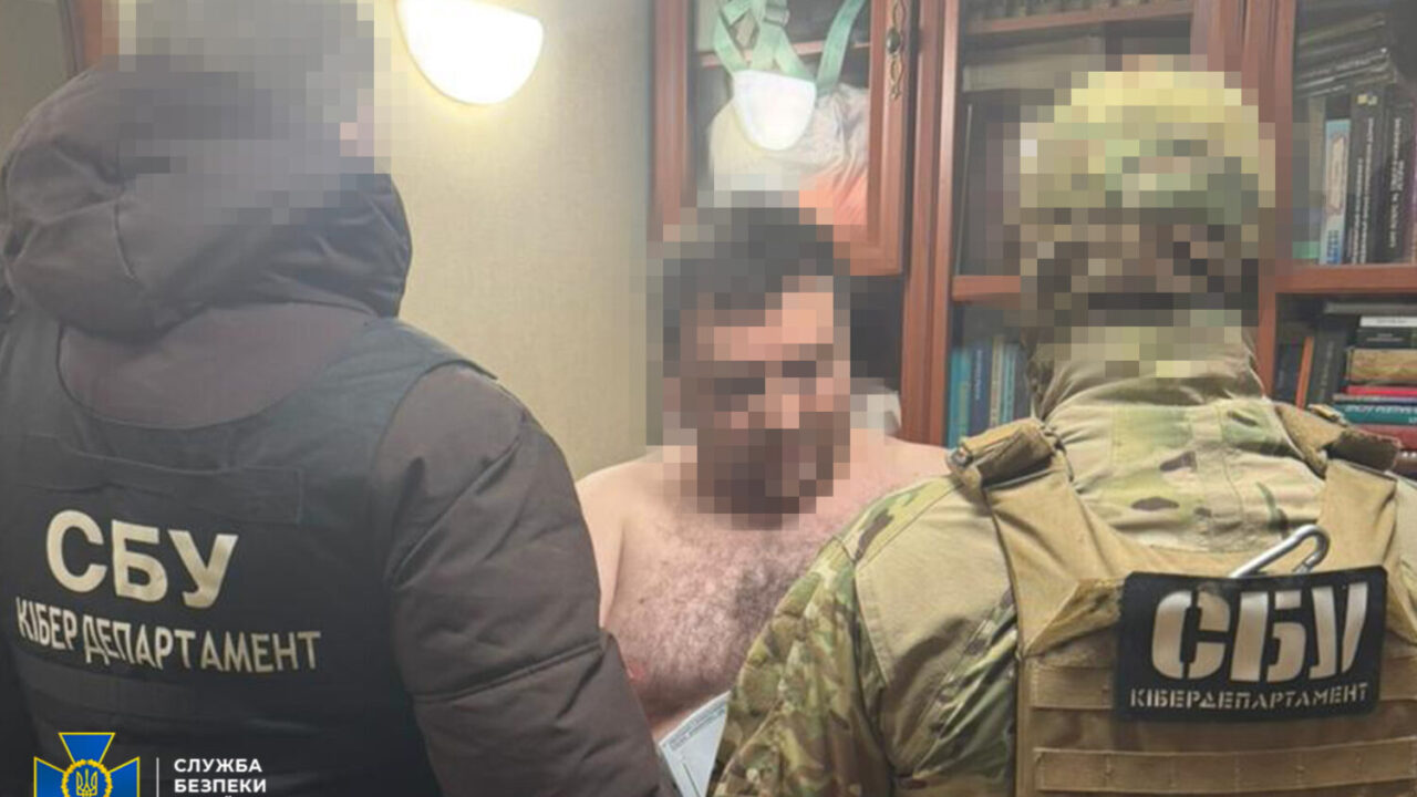 У Києві затримали проєктантів, які допомагали росіянам ремонтувати пошкоджені НПЗ