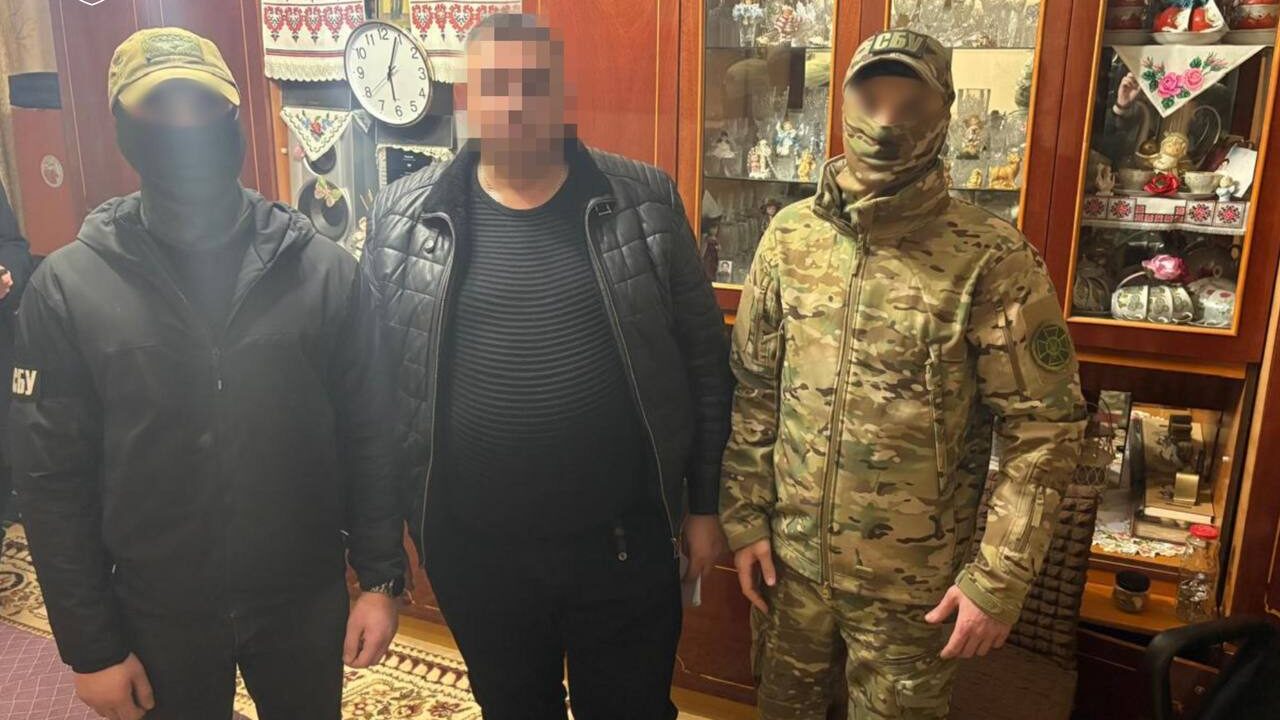У Києві викрито російську агентурну мережу, яка готувала замовні вбивства військових і волонтерів