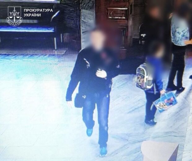 Чоловіку, який намагався зґвалтувати 8-річного хлопчика у шкільному туалеті в Києві, посилили покарання