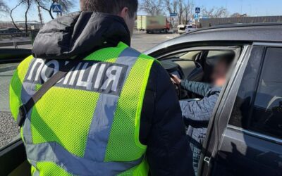 17,5 тисяч доларів за посаду з бронюванням: у Києві затримали ексдиректора КП (фото)