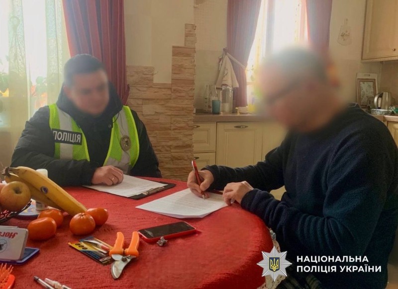 Лікарю оголосили підозру: пацієнт осліп на одне око після операції