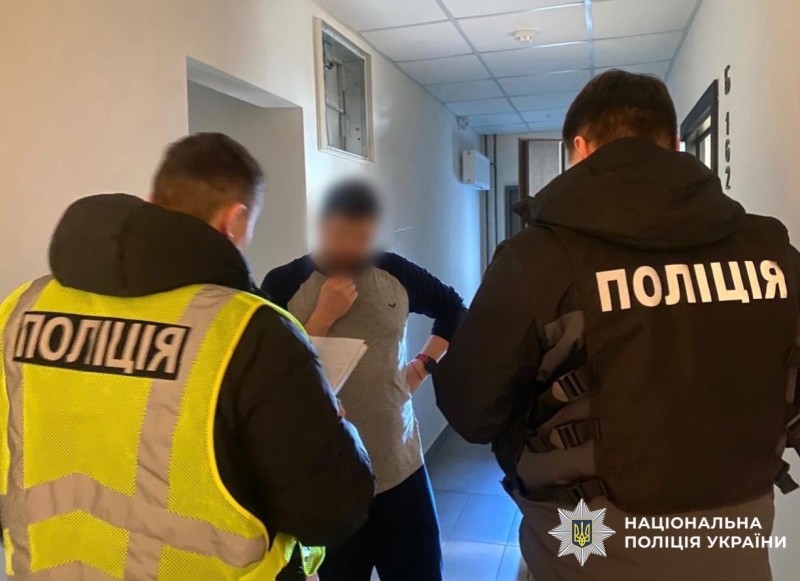 Посадовця Київтеплоенерго підозрюють у розтраті 400 тисяч гривень на солі